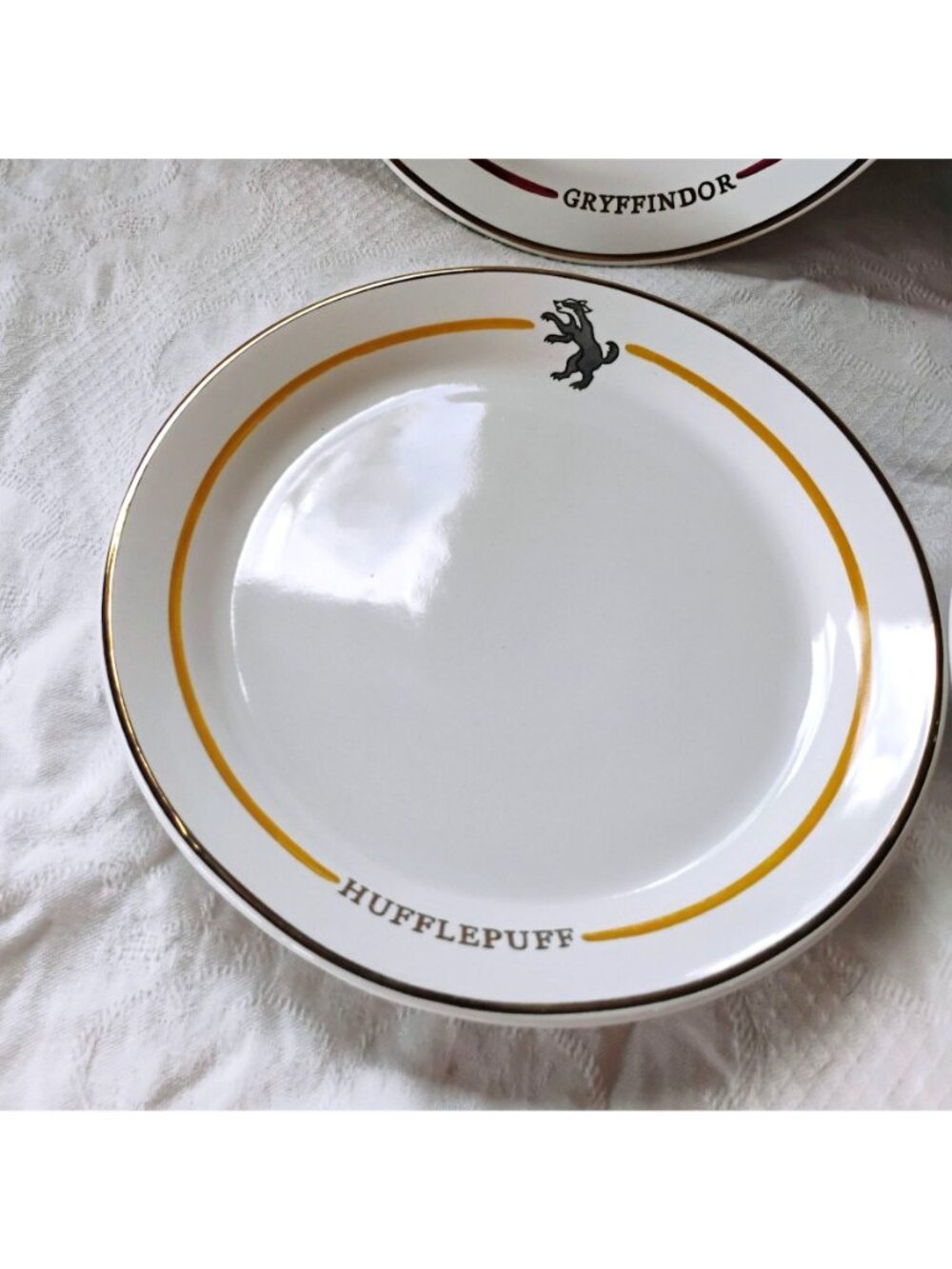 Pottery Barn Harry Potter Hogwarts Houses Stoneware Appetizer Plates Set of 4 - Picture 5 of 9